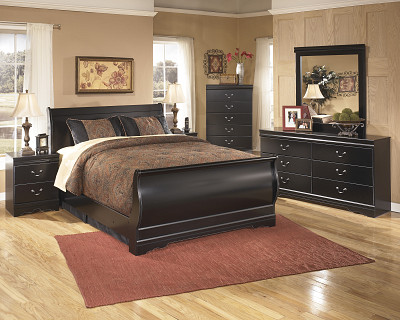 Huey Vineyard 7-Piece Queen Bedroom