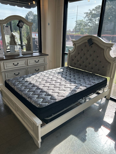 Capital Full Bedding