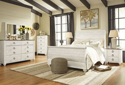 Willowton 7-Piece Queen Sleigh Bedroom